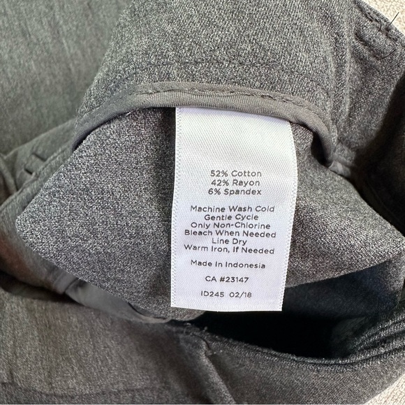 Talbots High Waist Straight Pant. 8 Petite. Gray. - Picture 6 of 9